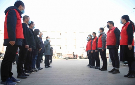 迎霜斗雪保供應(yīng)，這里的人兒格外勤樸