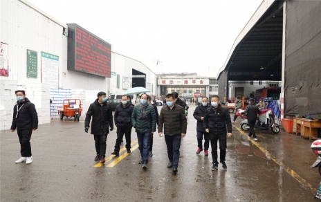市發(fā)改委、經(jīng)開區(qū)管委會等上級有關部門領導帶隊檢查市場保供工作
